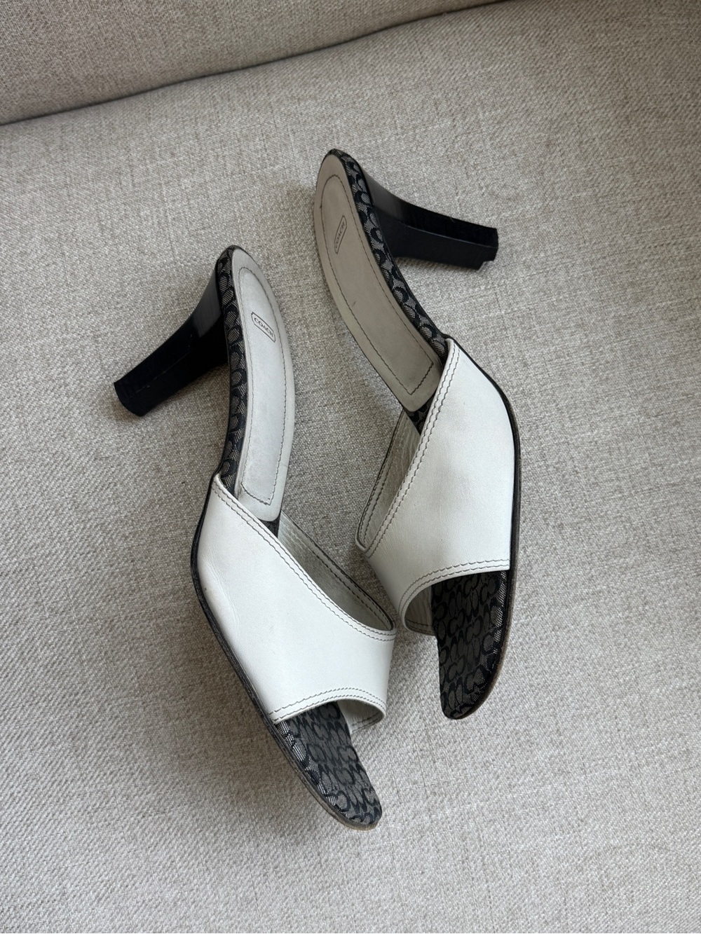 COACH Women's White Leather Slide Sandals vintage - Picture 3 of 9